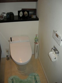 瞬間暖房便座のネオレストAH2Wに交換 瞬間暖房便座のネオレストAH2Wに交換